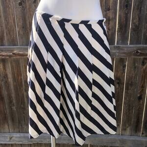 Outback Red the Limited blue cream striped pleated skirt medium